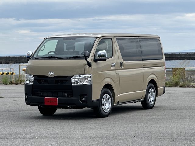 TOYOTA / HIACE van 2WD
