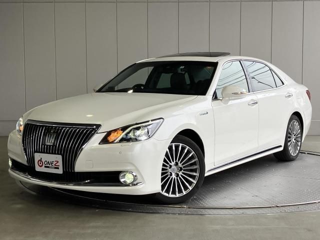 TOYOTA / CROWN MAJESTA HYBRID