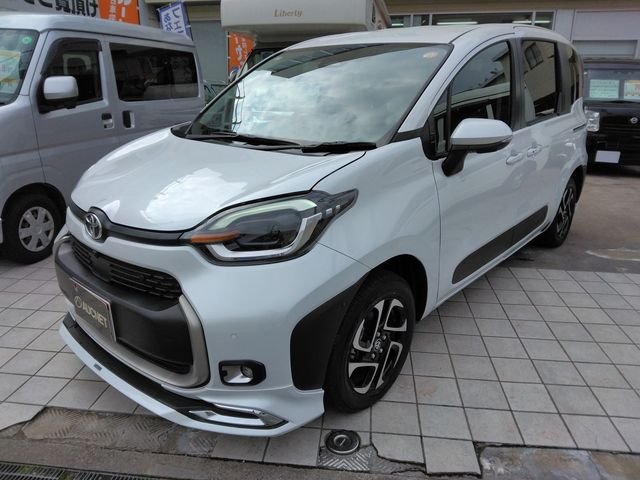 TOYOTA / SIENTA HYBRID