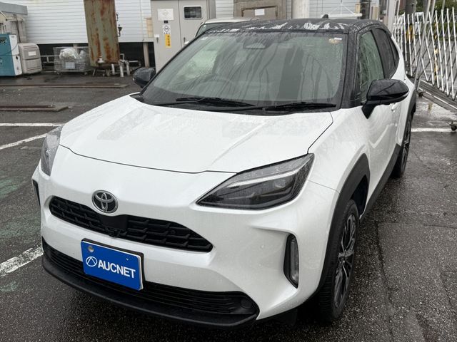 TOYOTA / YARIS CROSS HYBRID