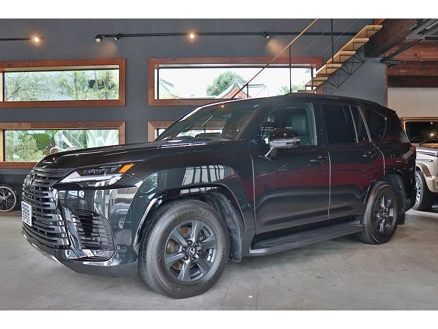 TOYOTA / LEXUS LX700h