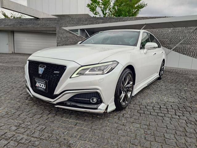 TOYOTA / CROWN sedan hybrid