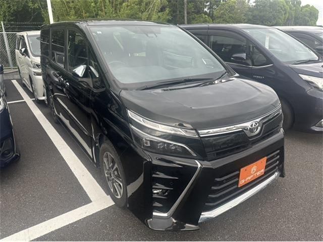 TOYOTA / VOXY