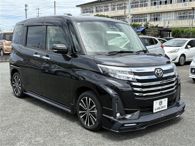 TOYOTA / ROOMY