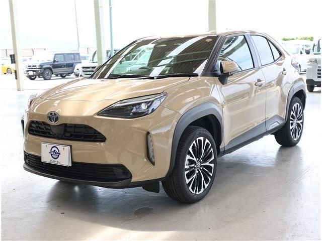 TOYOTA / YARIS CROSS HYBRID