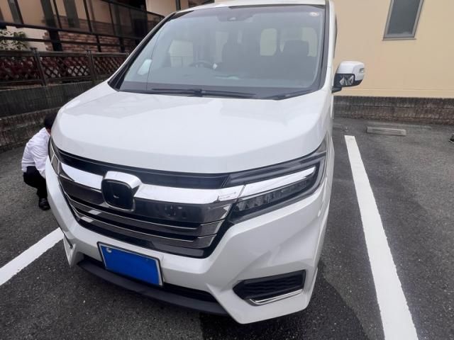 HONDA / ステップワゴンスパーダＨＶ