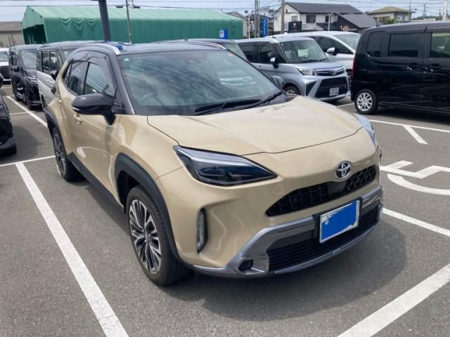 TOYOTA / YARIS CROSS