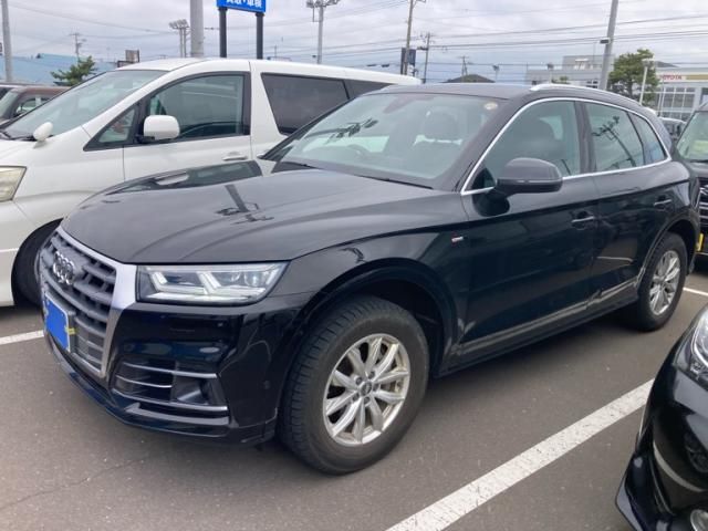 AUDI / AUDI Q5