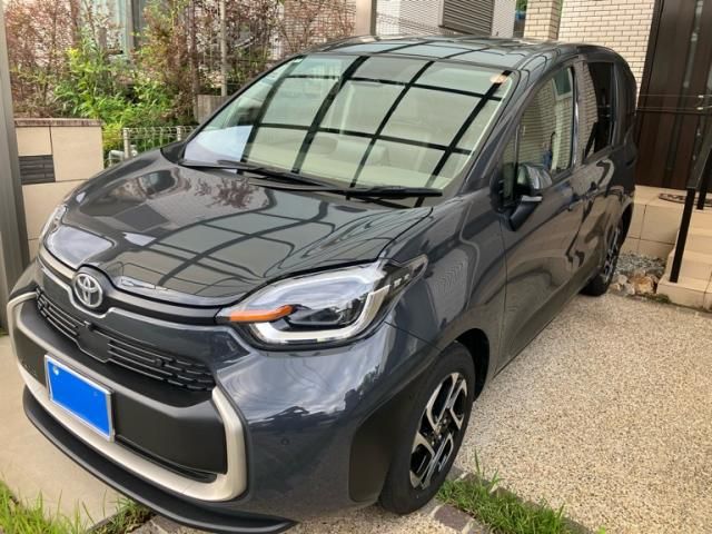 TOYOTA / SIENTA HYBRID