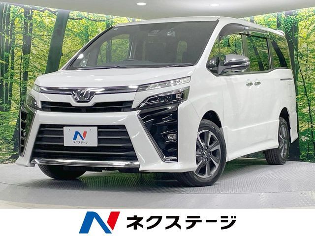 TOYOTA / VOXY 4WD
