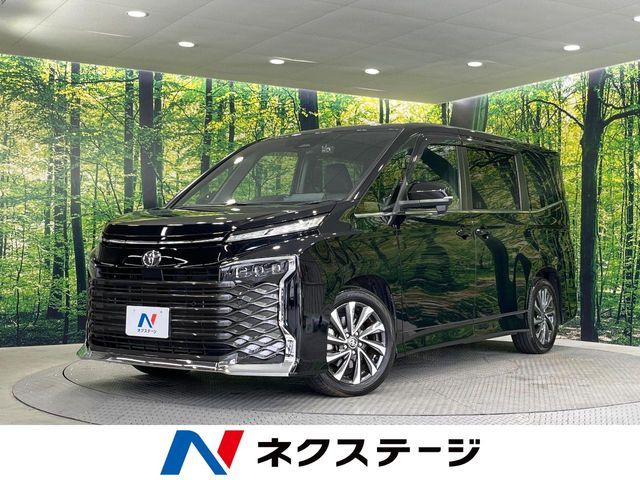 TOYOTA / VOXY