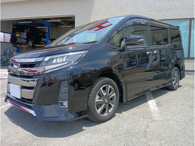TOYOTA / NOAH
