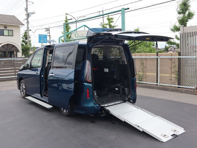 NISSAN / SERENA  WG