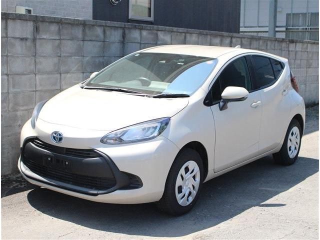 Japanese used car Ref# 1630983 TOYOTA / AQUA