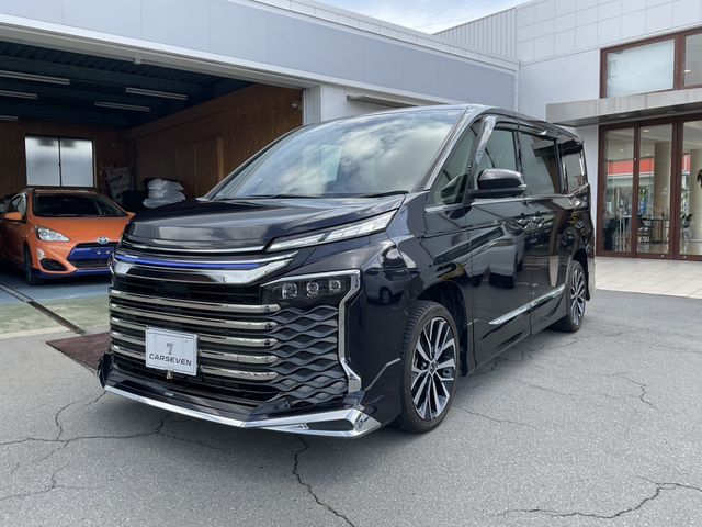 Japanese used car Ref# 1630984 TOYOTA / VOXY HYBRID 4WD