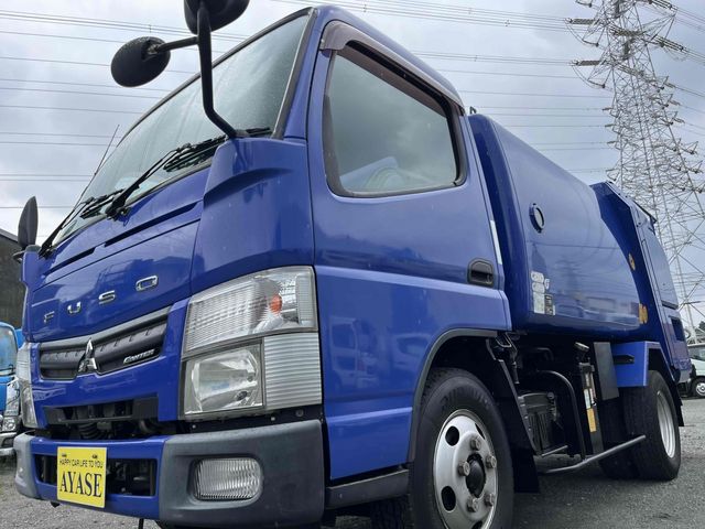 Japanese used car Ref# 1631470 MITSUBISHI / CANTER