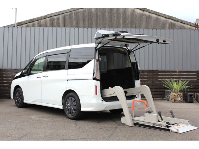 NISSAN / SERENA  WG