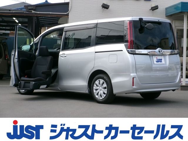 Japanese used car Ref# 1631491 TOYOTA / NOAH