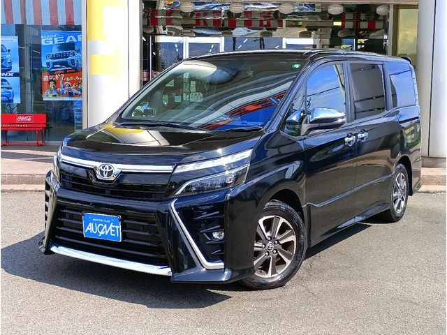 TOYOTA / VOXY