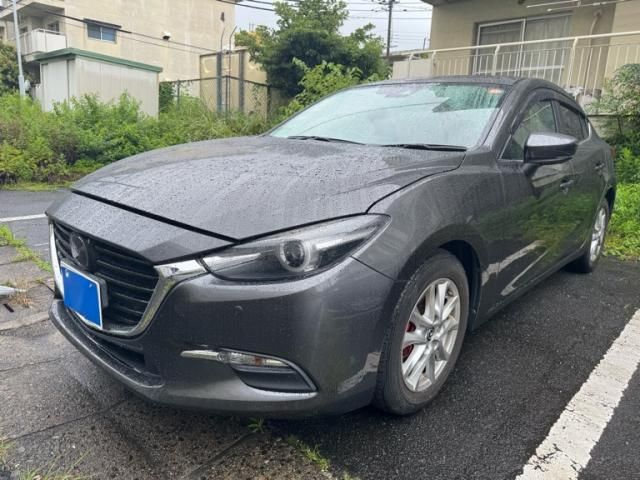 MAZDA / AXELA sedan