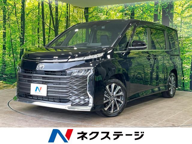 TOYOTA / VOXY HYBRID