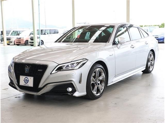 TOYOTA / CROWN sedan hybrid