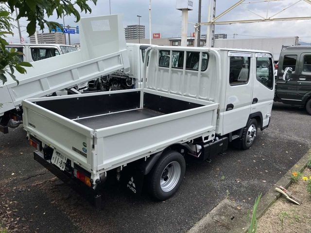 Japanese used car Ref# 1632168 MITSUBISHI / CANTER