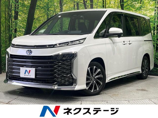 TOYOTA / VOXY HYBRID
