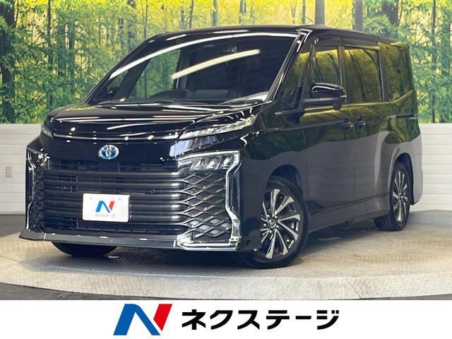 TOYOTA / VOXY HYBRID