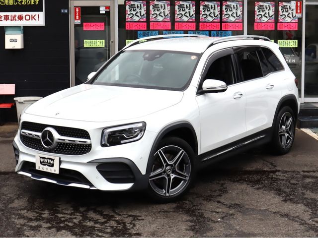 MERCEDES BENZ GLB
