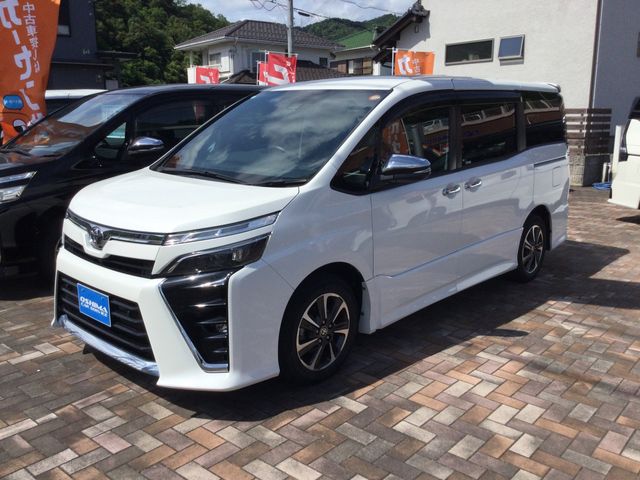 TOYOTA / VOXY