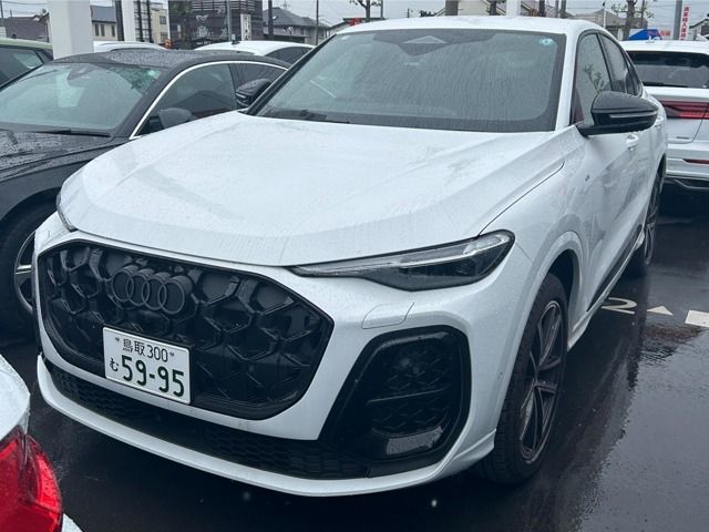 AUDI / AUDI Q5