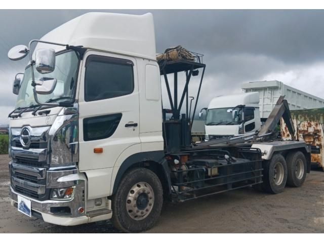HINO / PROFIA