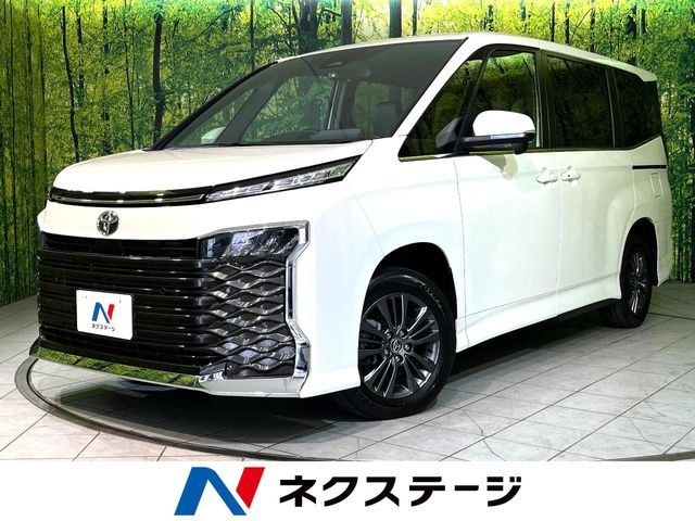 TOYOTA / VOXY 4WD