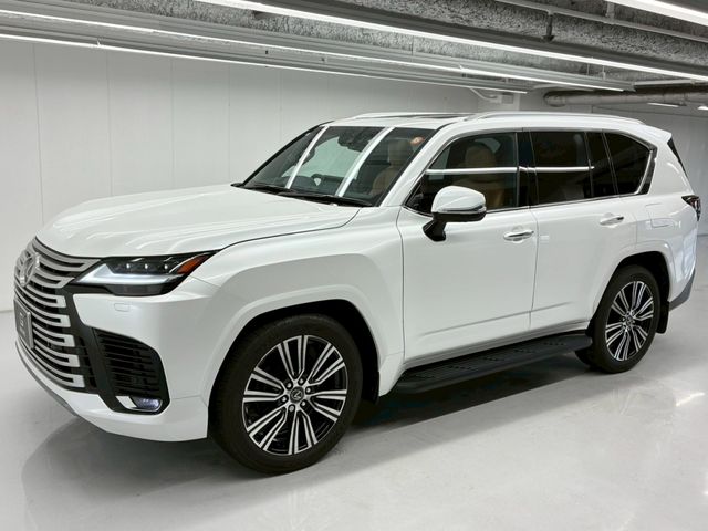 TOYOTA / LEXUS LX600