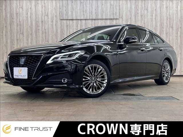 TOYOTA / CROWN sedan hybrid 4WD