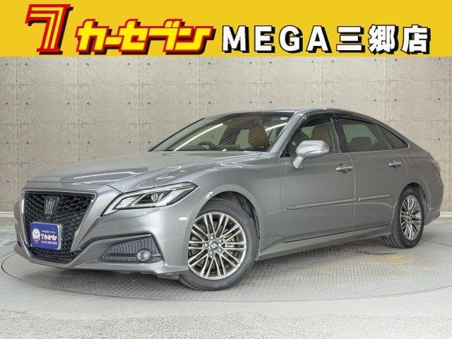 TOYOTA / CROWN sedan hybrid