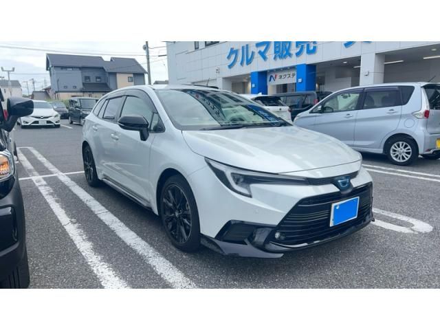 TOYOTA / COROLLA TOURING HYBRID