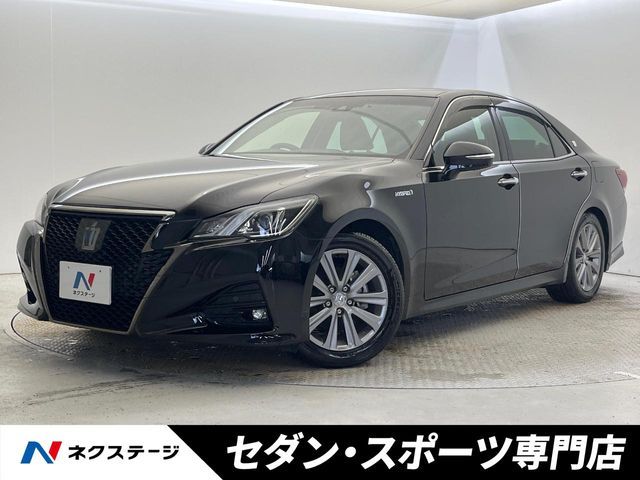 TOYOTA / CROWN sedan hybrid