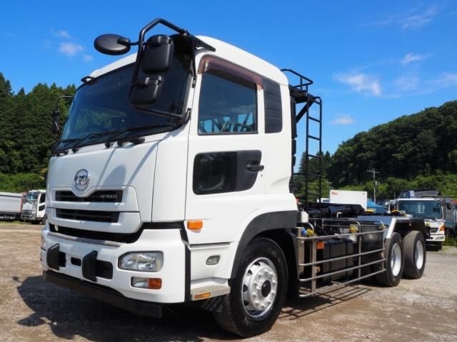 NISSAN DIESEL / Quon