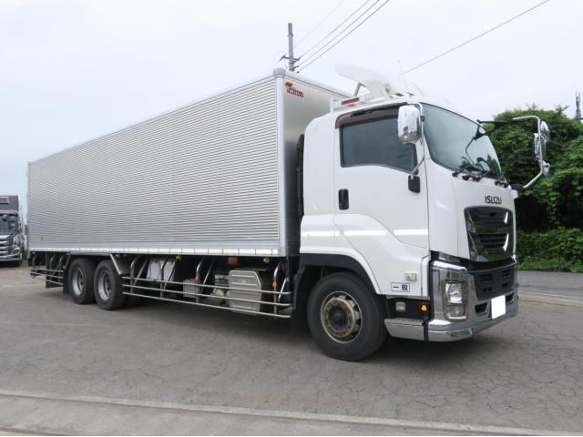 ISUZU / GIGA