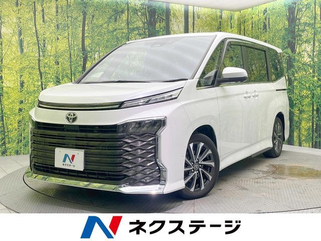 TOYOTA / VOXY