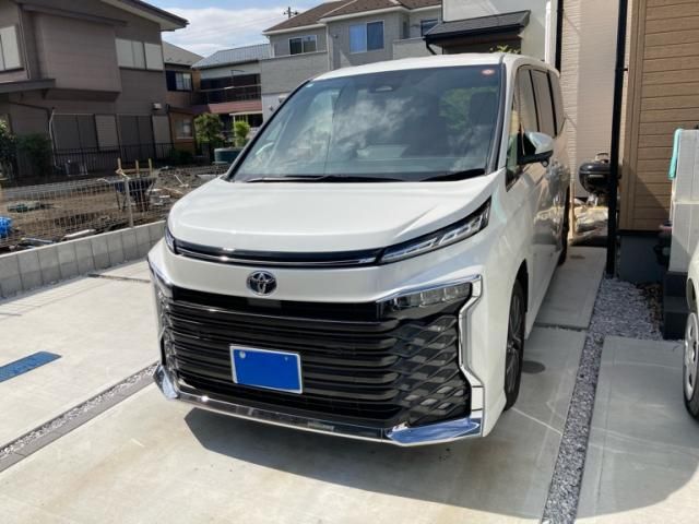 TOYOTA / VOXY