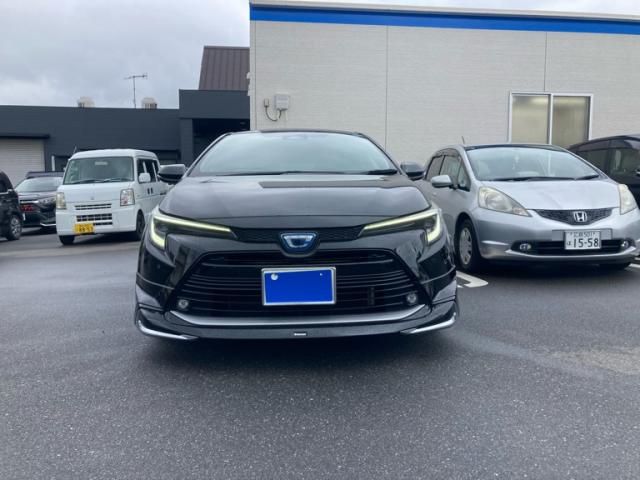 TOYOTA / COROLLA TOURING HYBRID