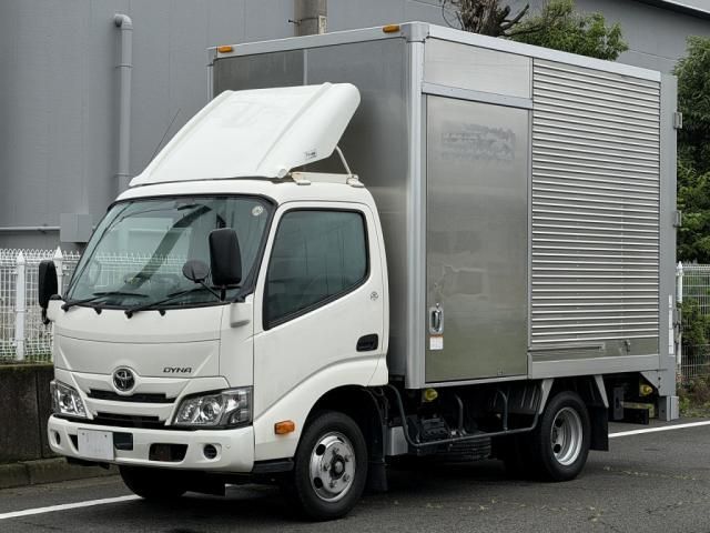 TOYOTA / DYNA