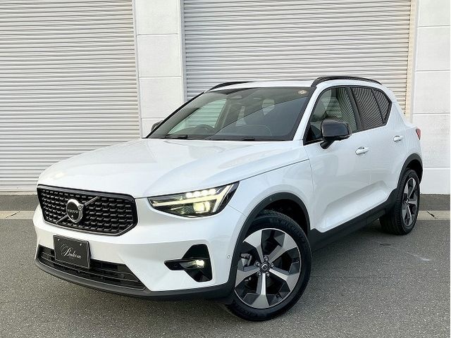 VOLVO / VOLVO XC40