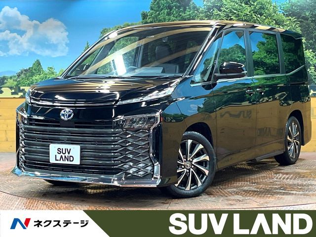 TOYOTA / VOXY HYBRID