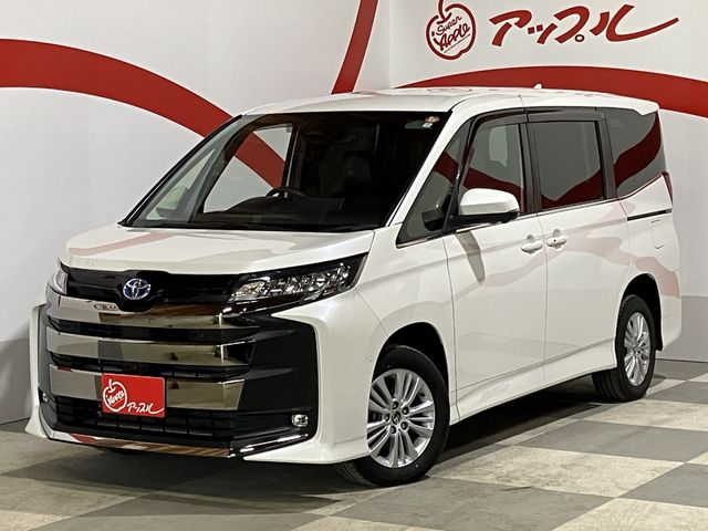 TOYOTA / NOAH HYBRID 4WD