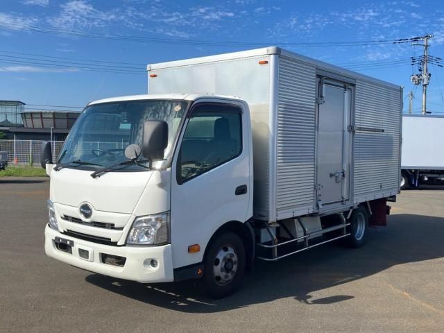Japanese used car Ref# 1636096 HINO / DUTRO