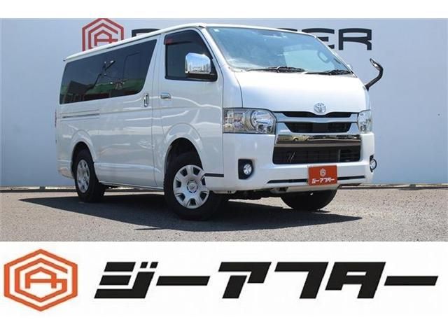 TOYOTA / ハイエース